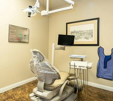 A comfortable dental exam room at Endres Gateway Dentistry.